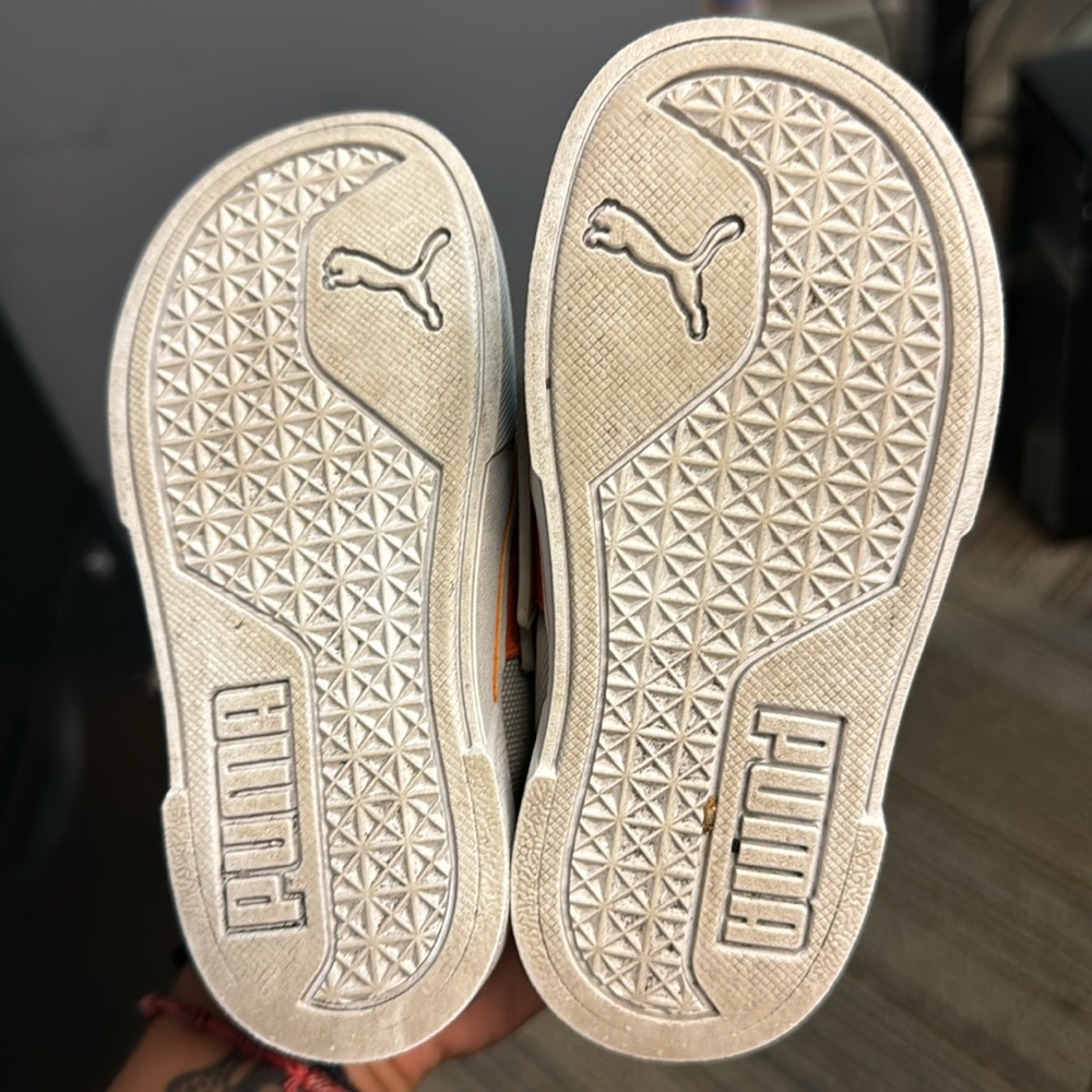 Puma toddler slip on sneaker - Picture 3 of 4
